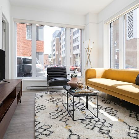 Apartamento Colorful 1Br In Quartier Des Spectacles By Sonder Montreal Exterior foto