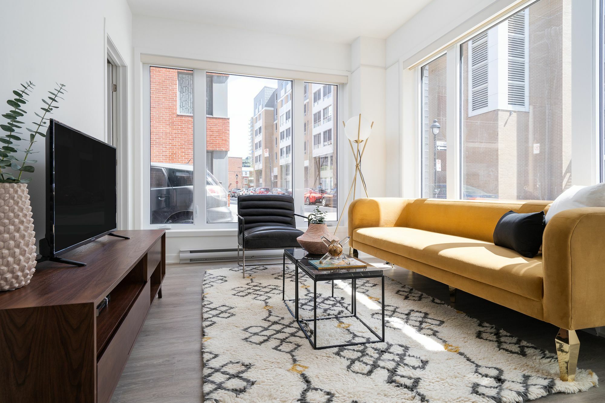 Apartamento Colorful 1Br In Quartier Des Spectacles By Sonder Montreal Exterior foto